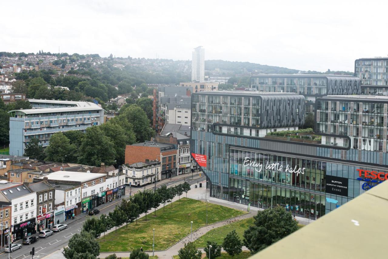 Skyvillion - 3Bed Penthouse Near London City Airport, O2 Arena, London Excel Centre With Parking Extérieur photo