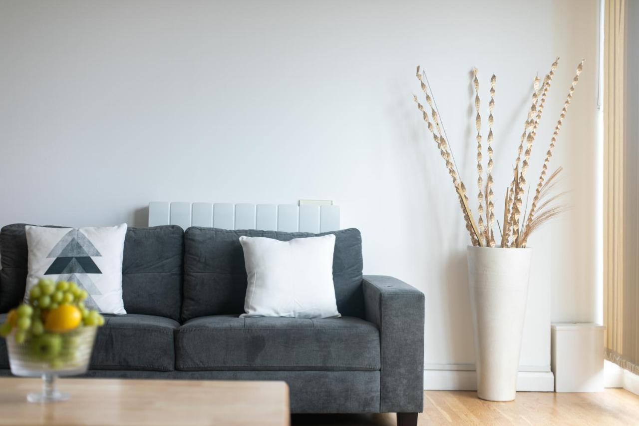 Skyvillion - 3Bed Penthouse Near London City Airport, O2 Arena, London Excel Centre With Parking Extérieur photo
