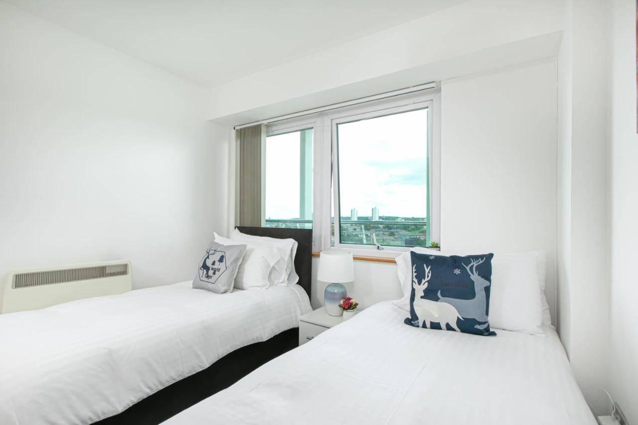 Skyvillion - 3Bed Penthouse Near London City Airport, O2 Arena, London Excel Centre With Parking Extérieur photo