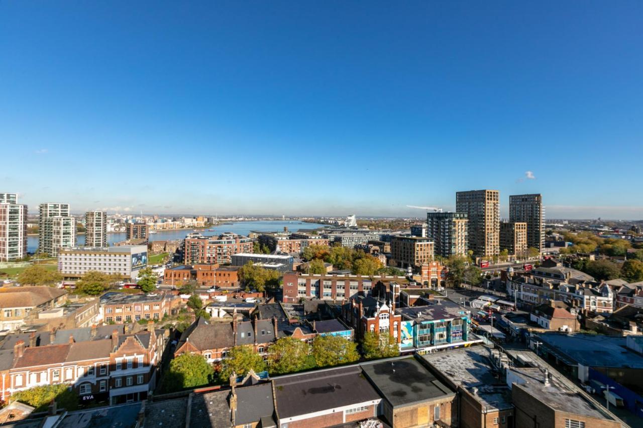 Skyvillion - 3Bed Penthouse Near London City Airport, O2 Arena, London Excel Centre With Parking Extérieur photo