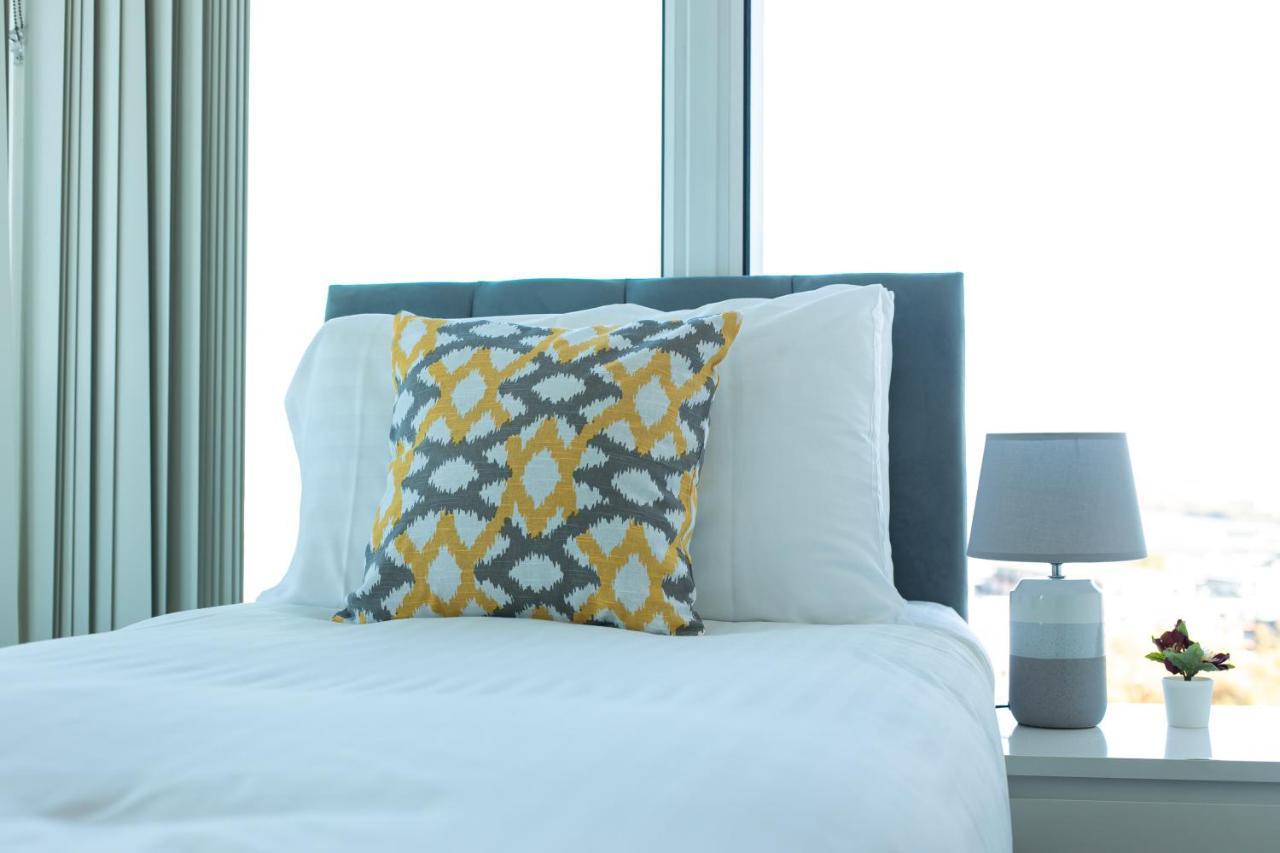 Skyvillion - 3Bed Penthouse Near London City Airport, O2 Arena, London Excel Centre With Parking Extérieur photo