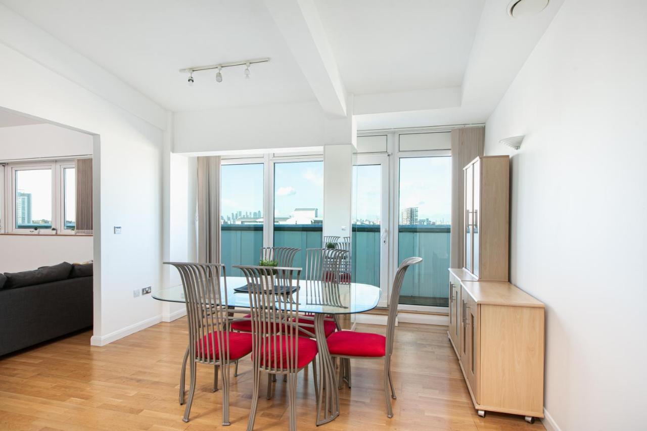 Skyvillion - 3Bed Penthouse Near London City Airport, O2 Arena, London Excel Centre With Parking Extérieur photo