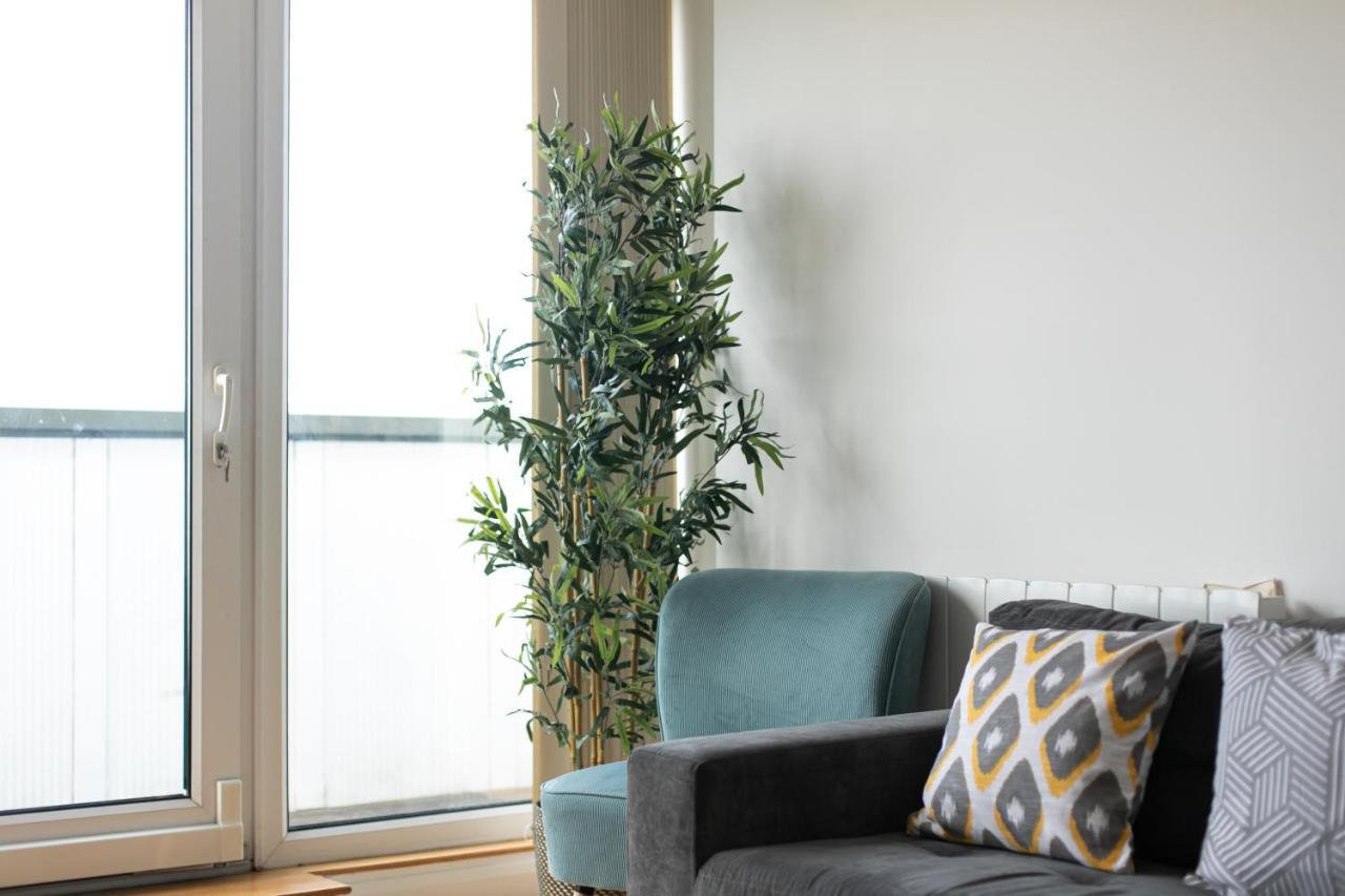 Skyvillion - 3Bed Penthouse Near London City Airport, O2 Arena, London Excel Centre With Parking Extérieur photo