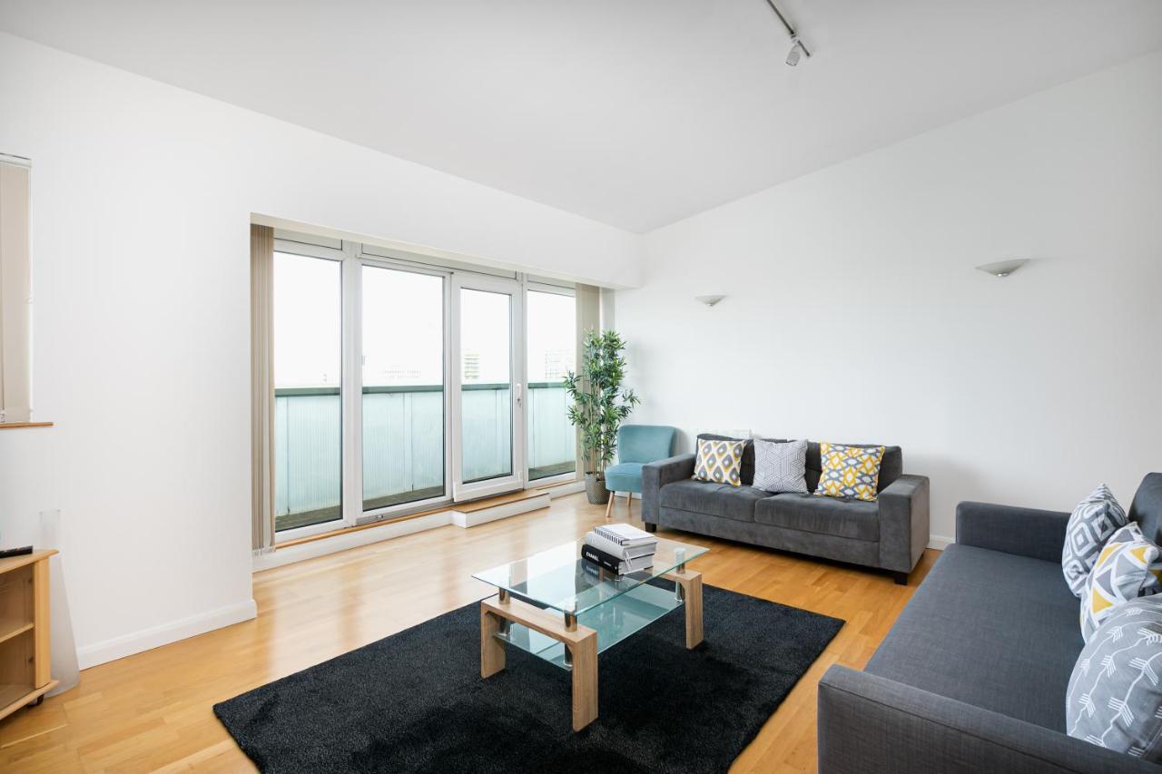 Skyvillion - 3Bed Penthouse Near London City Airport, O2 Arena, London Excel Centre With Parking Extérieur photo