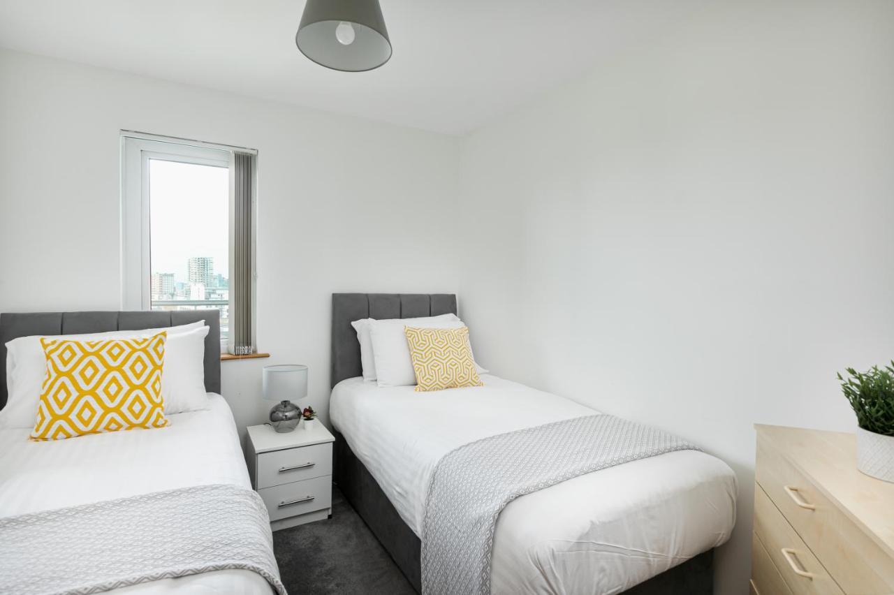 Skyvillion - 3Bed Penthouse Near London City Airport, O2 Arena, London Excel Centre With Parking Extérieur photo