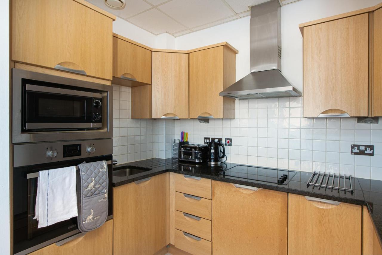 Skyvillion - 3Bed Penthouse Near London City Airport, O2 Arena, London Excel Centre With Parking Extérieur photo